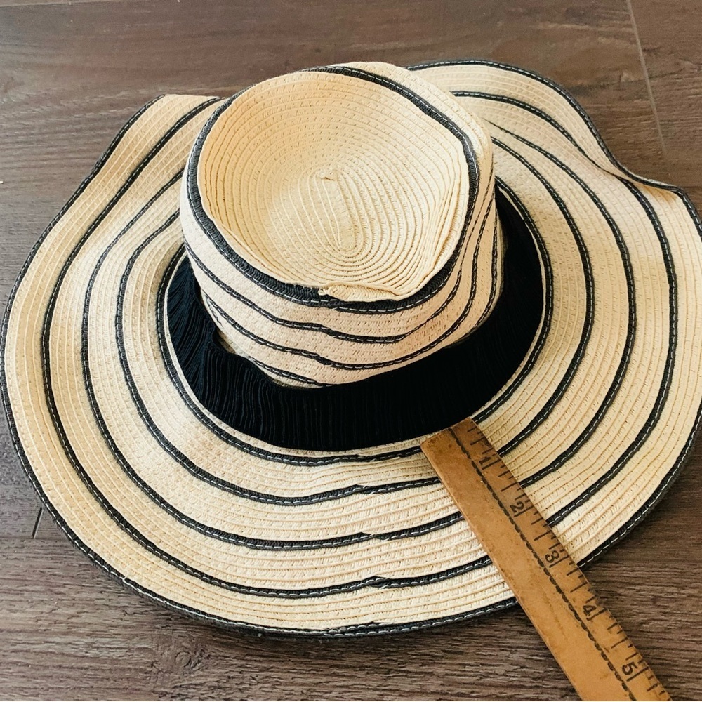 August Sun hat - Picture 6 of 10